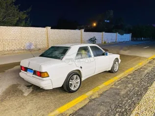 مرسيدس 190 1985 أبيض مستعملة للبيع