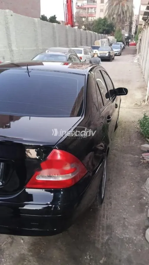 مرسيدس C 180 2003 أسود مستعملة للبيع - 5