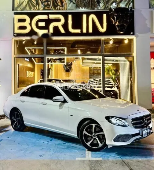 Mercedes E 200 2020 White Used for Sale - 1