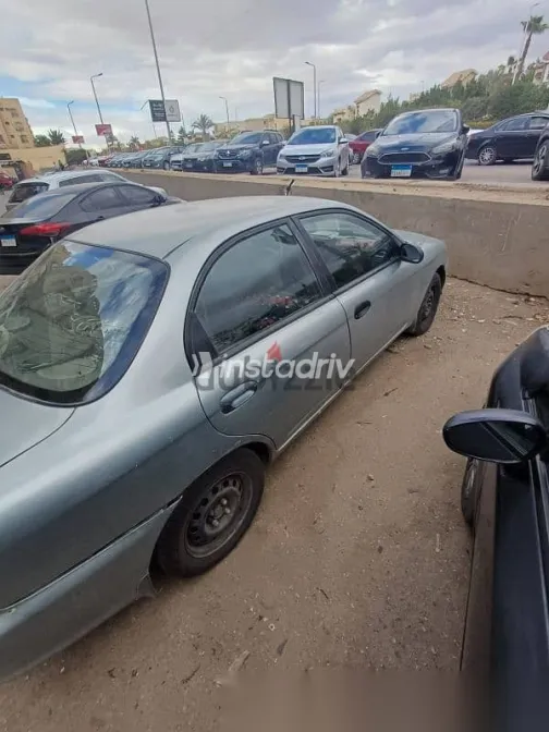 Kia Sephia 2000 Silver Used for Sale - 4