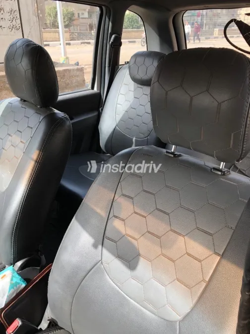 Hyundai Matrix 2008 White Used for Sale - 3