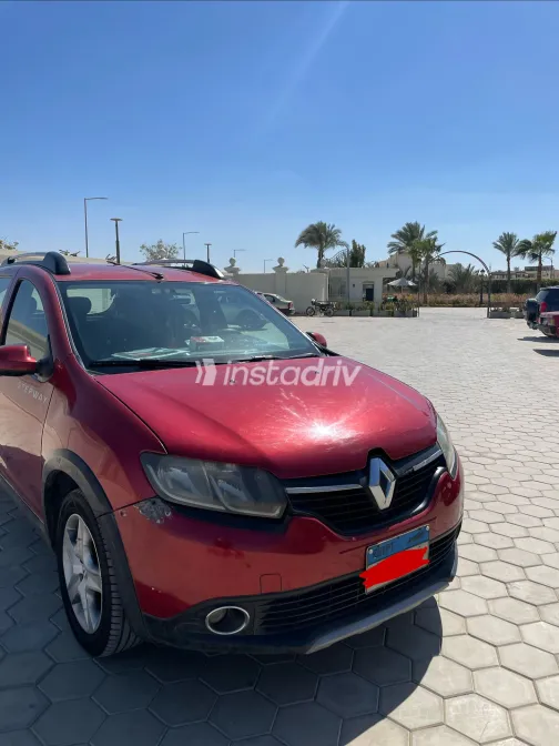 رينو سانديرو  ( ستيب  واى ) 2015 أبيض مستعملة للبيع - 2