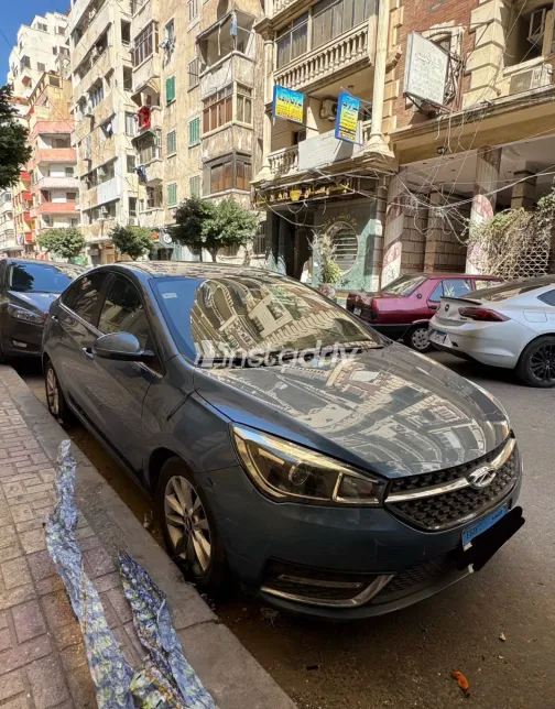 شيرى اريزو 5 2021 أبيض مستعملة للبيع - 1