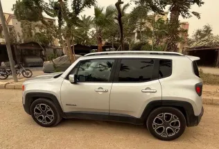 Jeep Renegade 2016 White Used for Sale