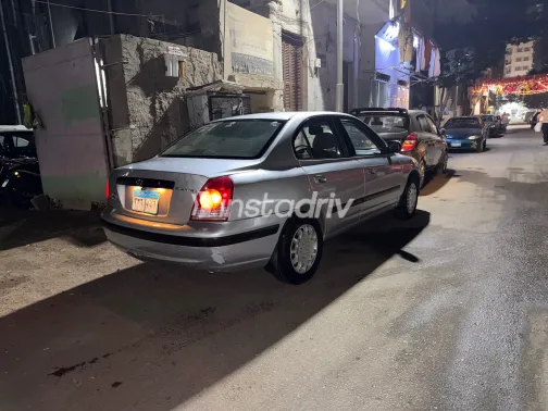 هيونداي إلنترا 2006 أبيض مستعملة للبيع - 2