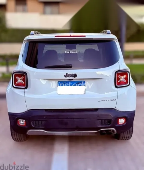 Jeep Renegade 2015 White Used for Sale - 3