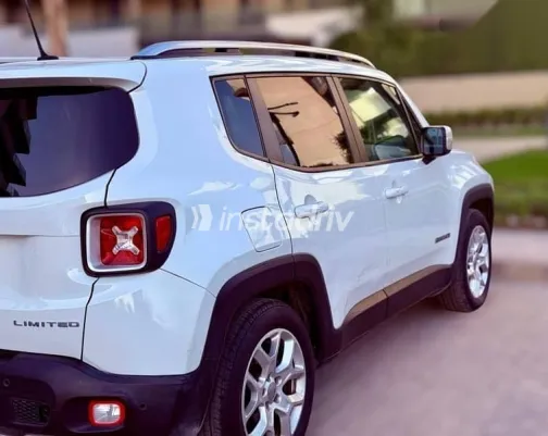 Jeep Renegade 2015 White Used for Sale - 5