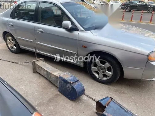 كيا سبكترا 2001 فضي مستعملة للبيع - 4