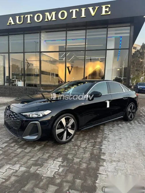 اودي A5 2025 أسود جديدة للبيع - 3