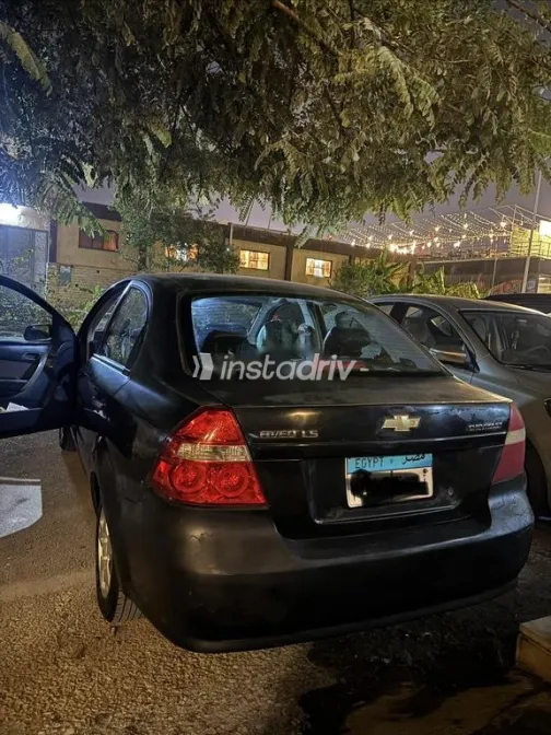 شيفروليه افيو 2009 أسود مستعملة للبيع - 2