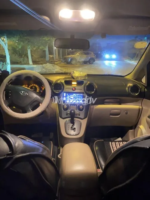 Kia Carens 2012 Black Used for Sale - 5