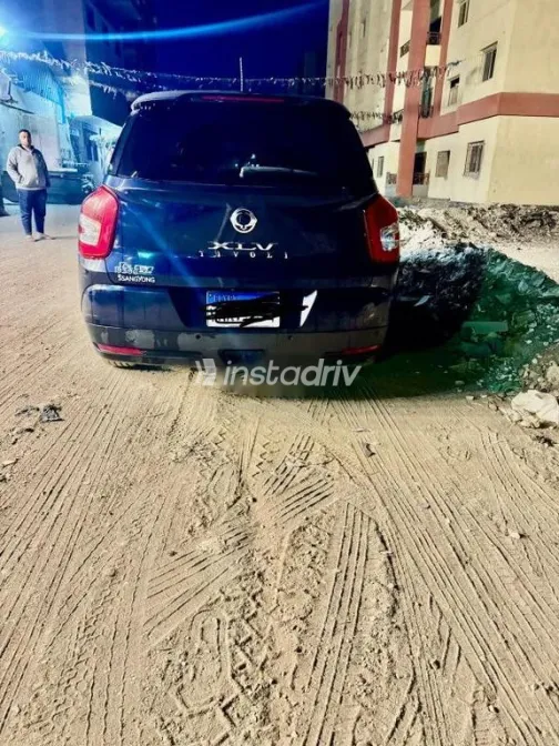 سانج يونج تيفولى XLV 2019 أبيض مستعملة للبيع - 1