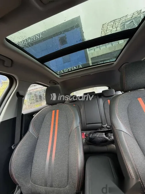 بي ام دبليو 118 2020 أحمر مستعملة للبيع - 4