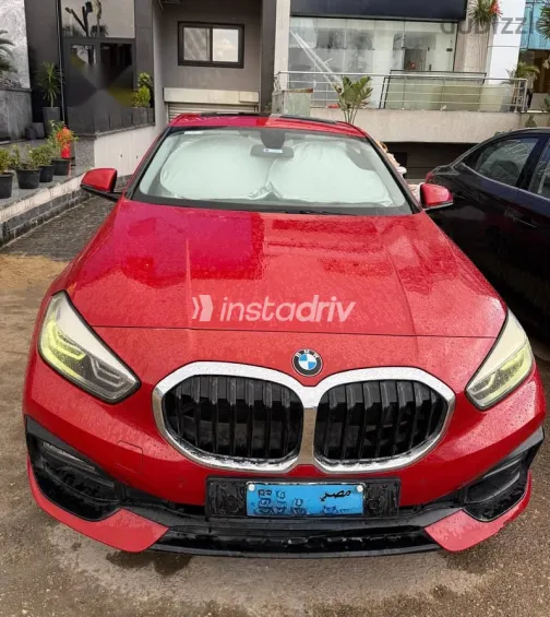 بي ام دبليو 118 2020 أحمر مستعملة للبيع - 6