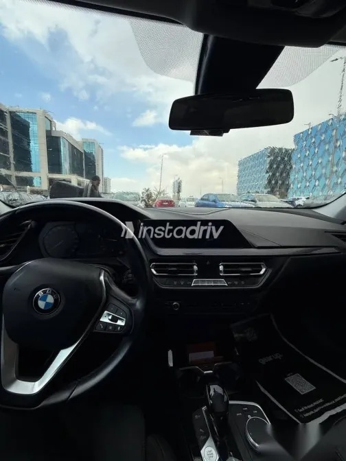 بي ام دبليو 118 2020 أحمر مستعملة للبيع - 7