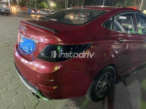 هيونداي اكسنت 2017 أبيض مستعملة للبيع - 6