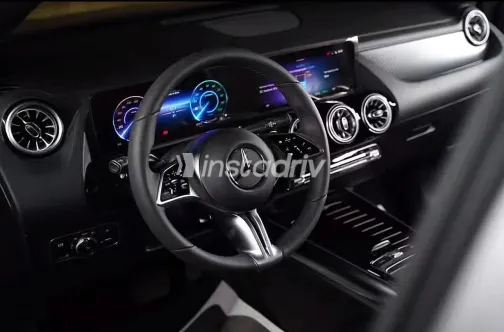 مرسيدس EQB 260 2025 أبيض مستعملة للبيع - 4