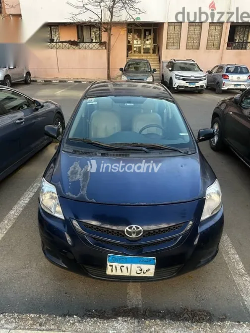 تويوتا ياريس 2008 أزرق غامق مستعملة للبيع - 5