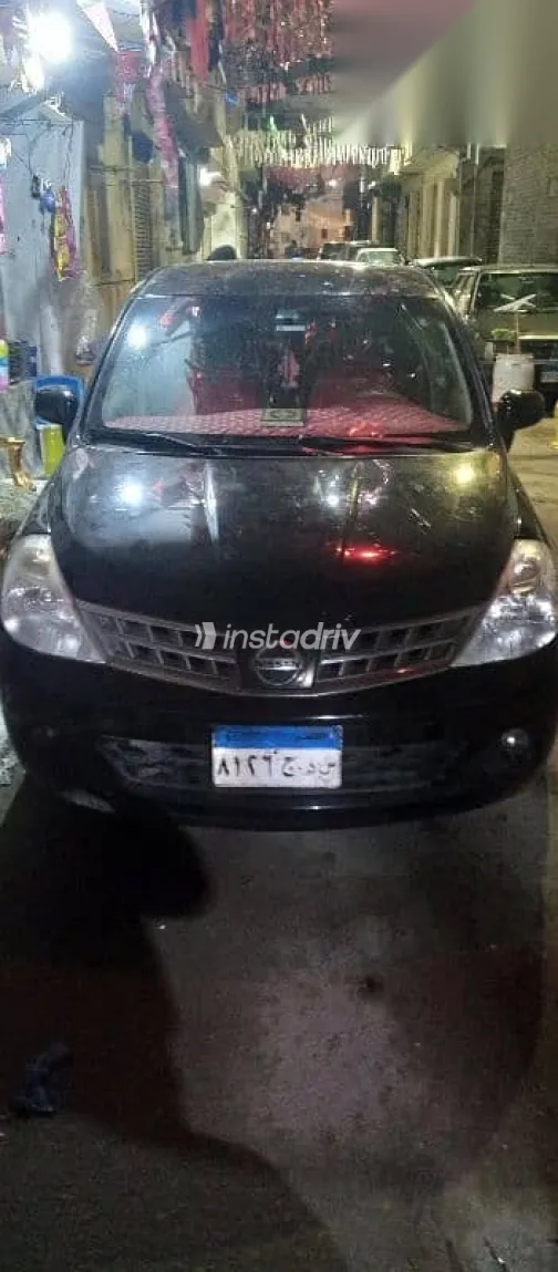 نيسان تيدا 2009 أسود مستعملة للبيع - 3
