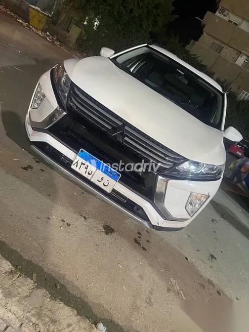 Mitsubishi Eclipse 2018 White Used for Sale - 3