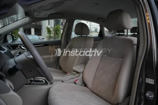 نيسان سنترا 2026 رمادي جديدة للبيع - 4