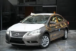 نيسان سنترا 2026 رمادي جديدة للبيع