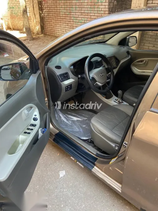 Kia Picanto 2013 Brown Used for Sale - 4