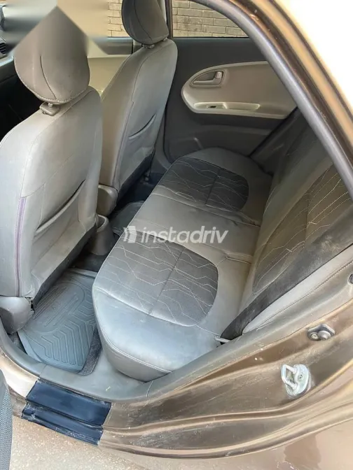 Kia Picanto 2013 Brown Used for Sale - 5