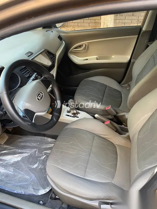 Kia Picanto 2013 Brown Used for Sale - 6