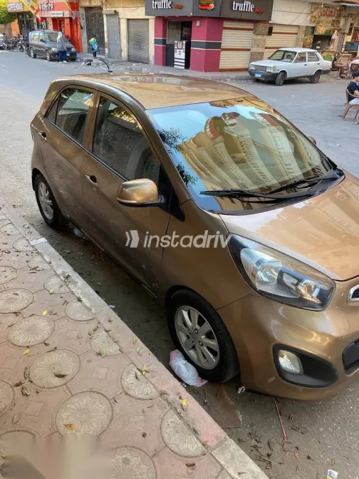 Kia Picanto 2013 Brown Used for Sale - 7
