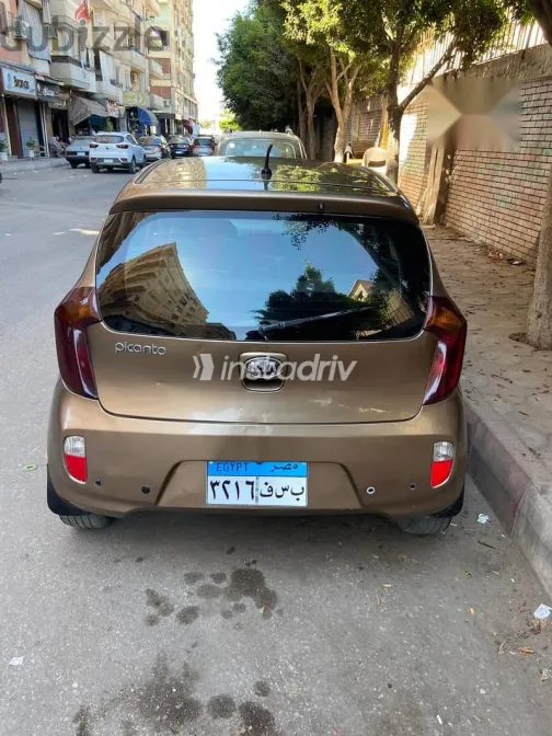 Kia Picanto 2013 Brown Used for Sale - 8