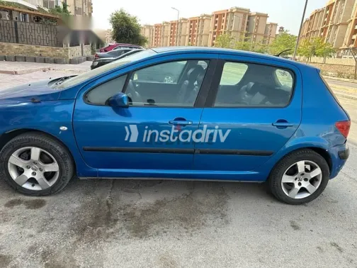 بيجو 307 2005 أزرق غامق مستعملة للبيع - 2