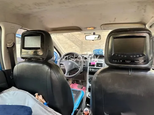 بيجو 307 2005 أزرق غامق مستعملة للبيع - 5