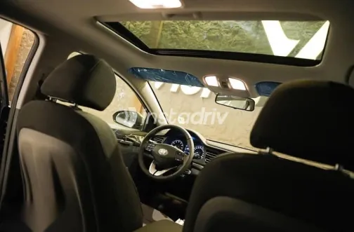 هيونداي إلنترا 2026 رمادي جديدة للبيع - 7