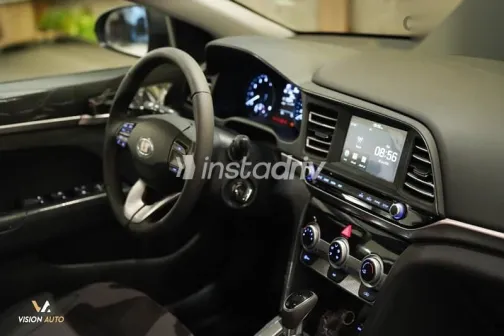 هيونداي إلنترا 2026 رمادي جديدة للبيع - 9