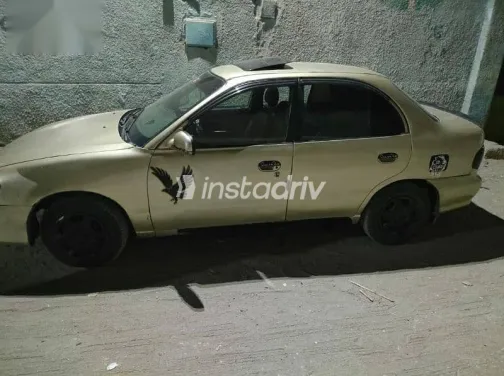 Hyundai Accent 2006 Gold Used for Sale - 1