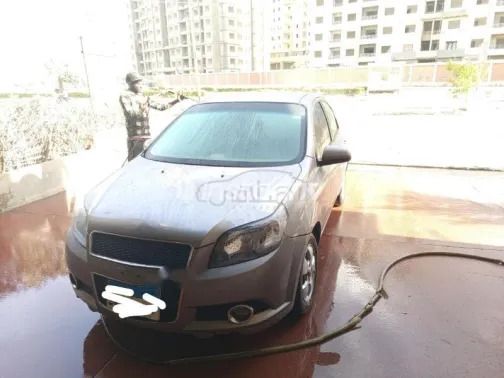 شيفروليه افيو 2019 أبيض مستعملة للبيع - 1