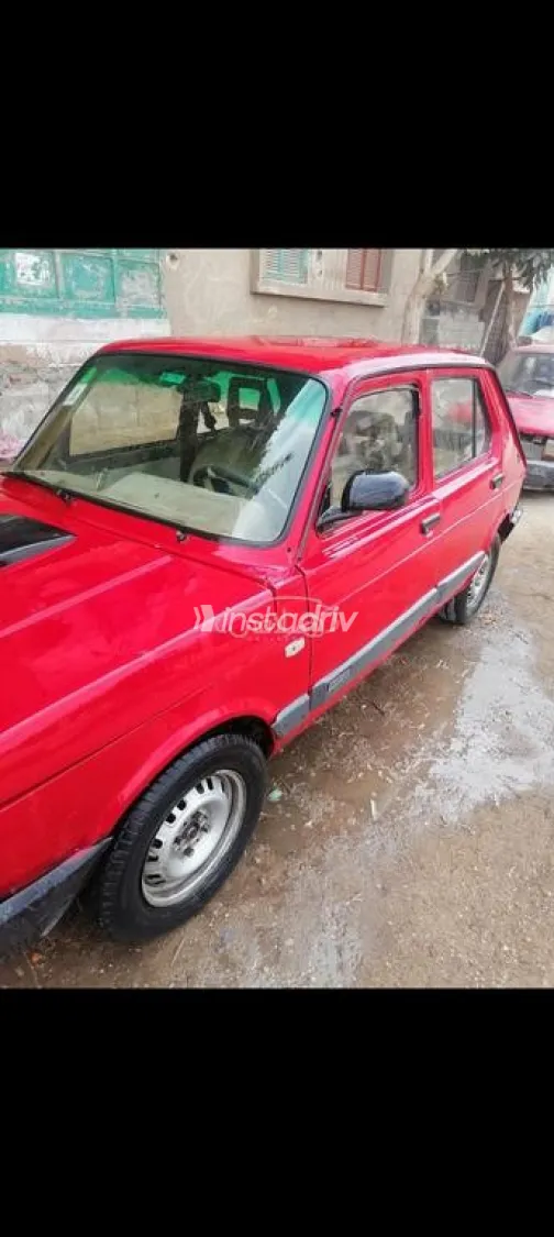 فيات 127 1987 أحمر مستعملة للبيع - 1