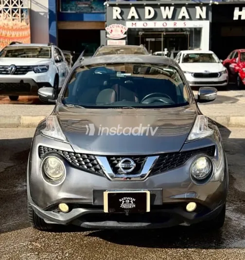 Nissan Juke 2016 Gray Used for Sale - 1