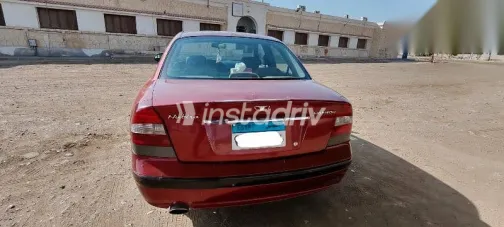 دايو نوبيرا 2009 أحمر مستعملة للبيع - 2