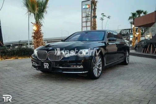 بي ام دبليو 740 2019 أسود مستعملة للبيع - 1