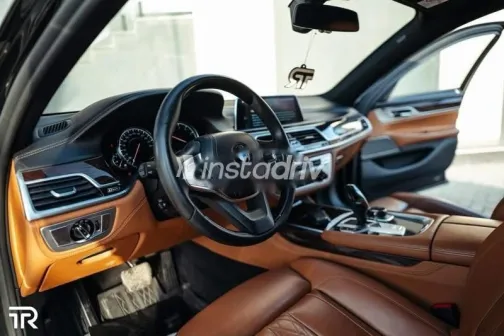 بي ام دبليو 740 2019 أسود مستعملة للبيع - 4