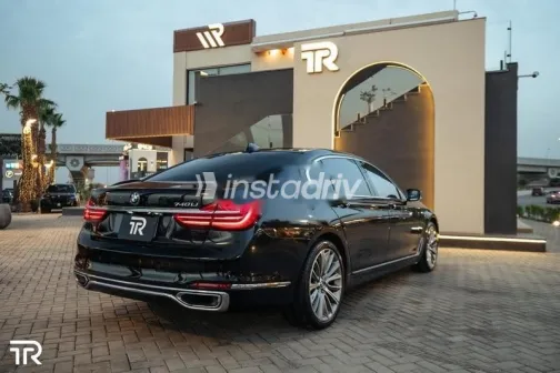 بي ام دبليو 740 2019 أسود مستعملة للبيع - 5