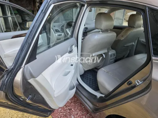 نيسان سنترا 2016 برونزي مستعملة للبيع - 3