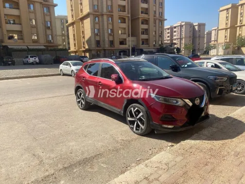 Nissan Qashqai 2020 White Used for Sale - 4