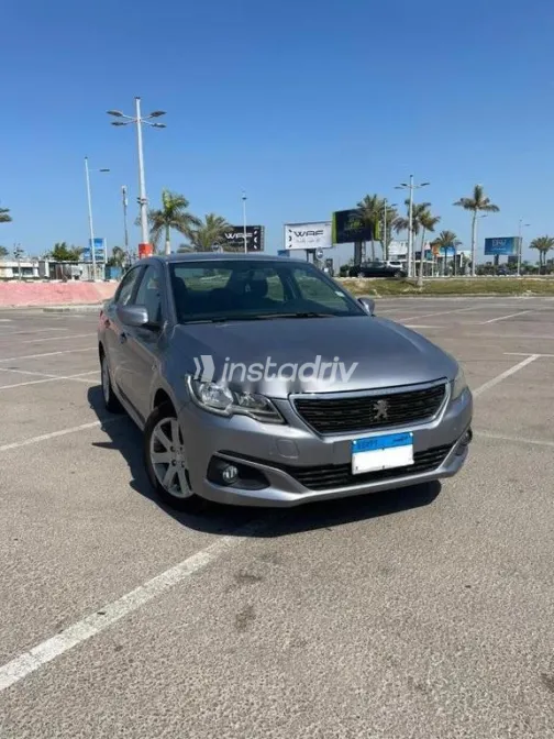 بيجو 301 2022 أبيض مستعملة للبيع - 1