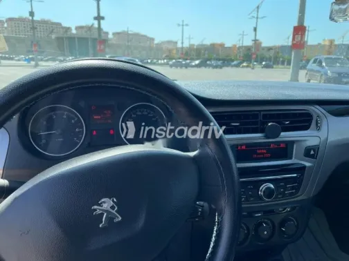 بيجو 301 2022 أبيض مستعملة للبيع - 3