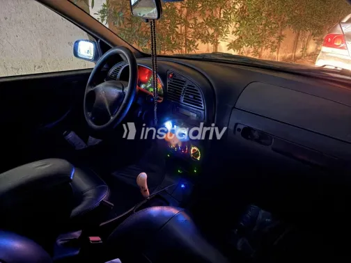 سيتروين كسارا 2002 فضي مستعملة للبيع - 4