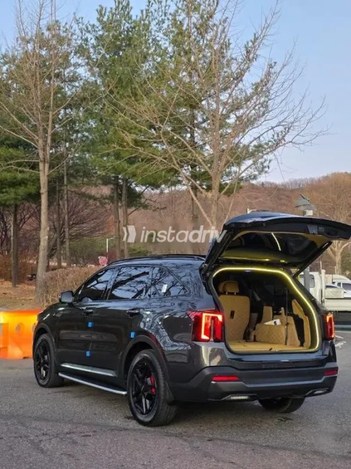 Kia Sorento 2024 Gray Used for Sale - 3