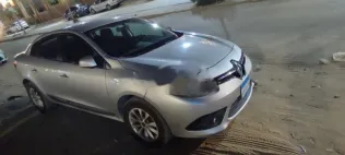 رينو فلوانس 2015 فضي مستعملة للبيع